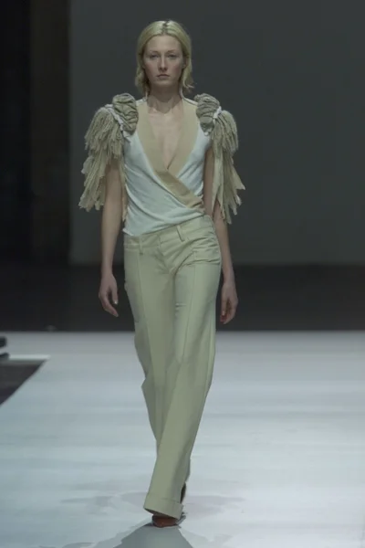 Look 49